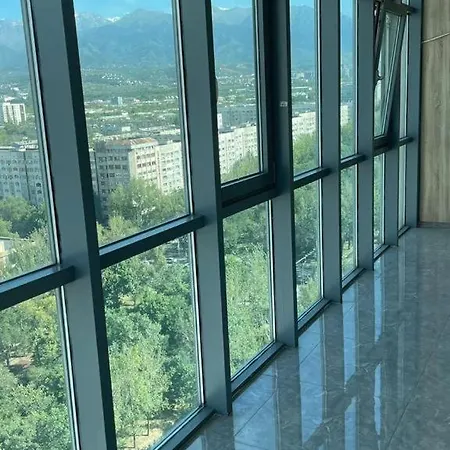 Просторные Апараменты В Центре, Жк Оркендеу Almaty Exterior photo